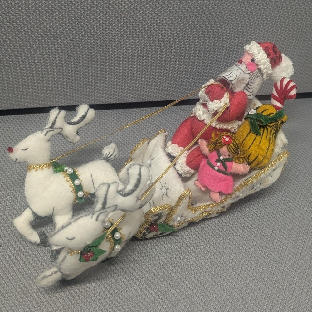 Vintage Handmade Felt Santa Sleigh Reindeer Christmas Decoration Retro Display